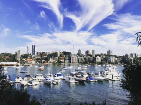 Double Bay Harbour-front apartment with stunning views, Sydney